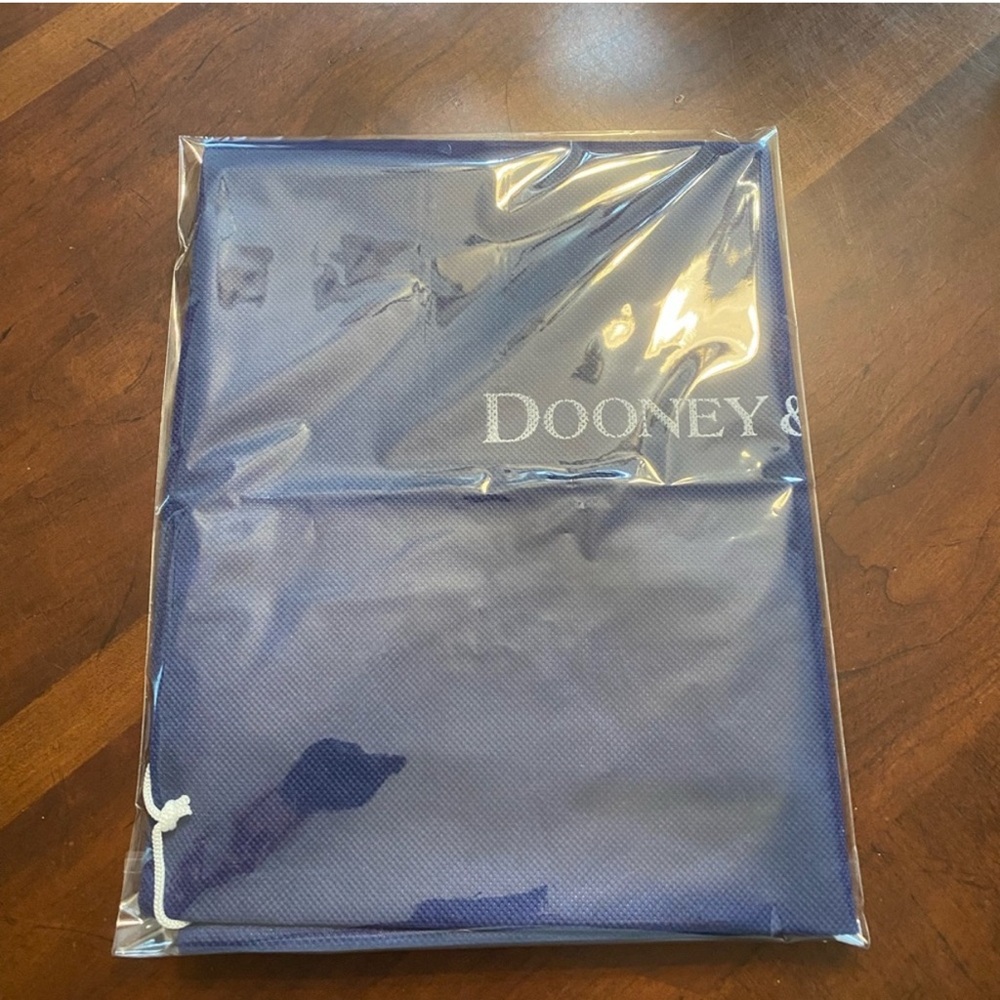 🤎Dooney & Bourke Monogram Set🤎 - Picture 13 of 13